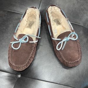 UGG Dakota Brown Suede Rubber Sole Slippers Slip On Size 7